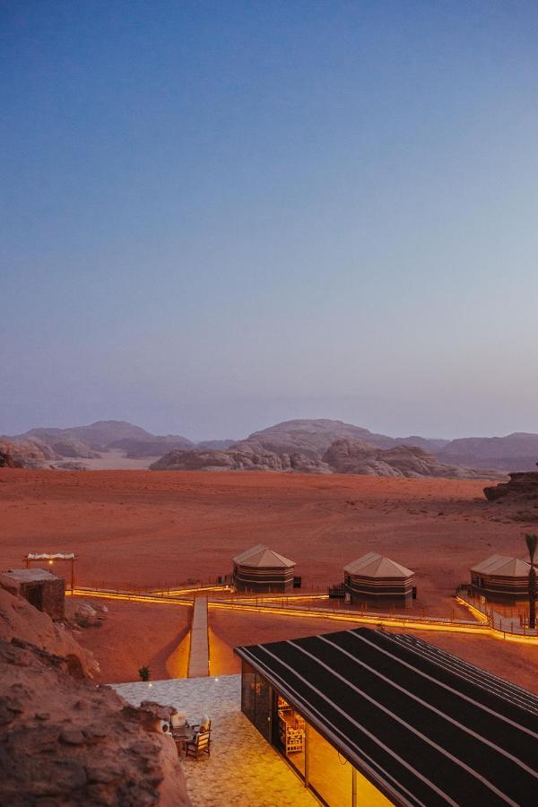 The Villas - Bedouin Boutique Resort Wadi Rum Bagian luar foto