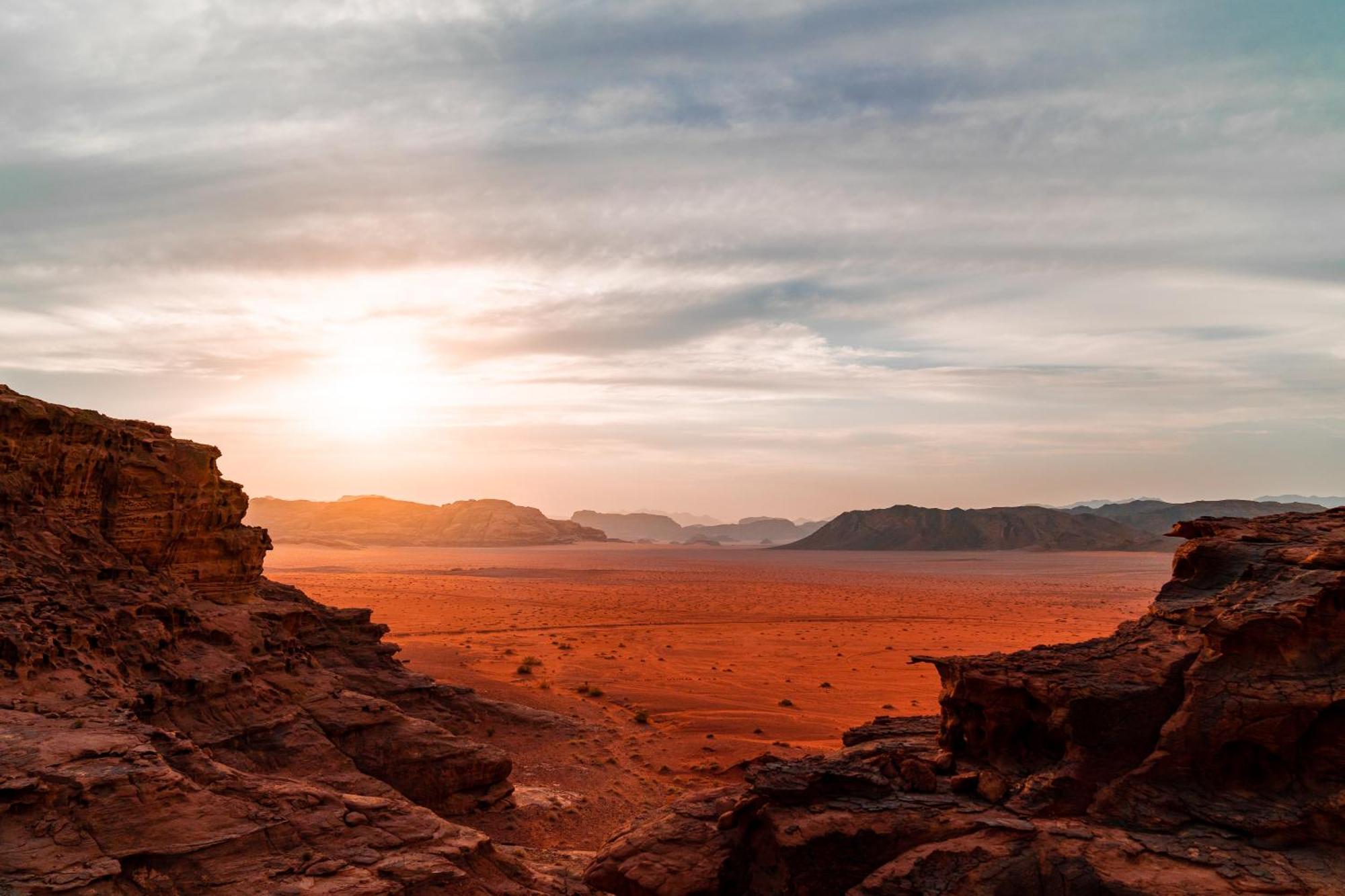 The Villas - Bedouin Boutique Resort Wadi Rum Bagian luar foto